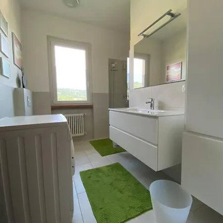 100 Sqm With Terrace In The Vineyards شقة