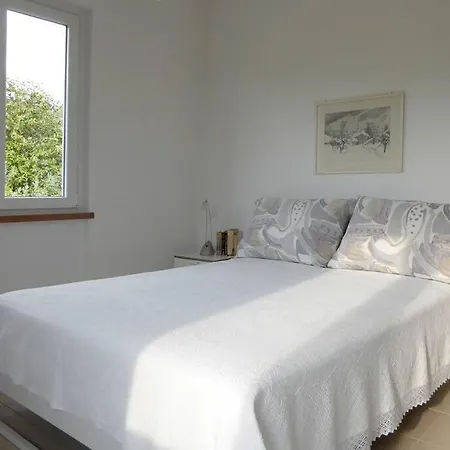 100 Sqm With Terrace In The Vineyards * لاتيزي